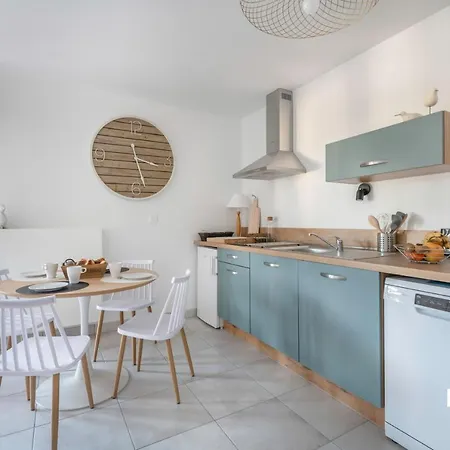 La De Val Andre Au Pied De Apartment *